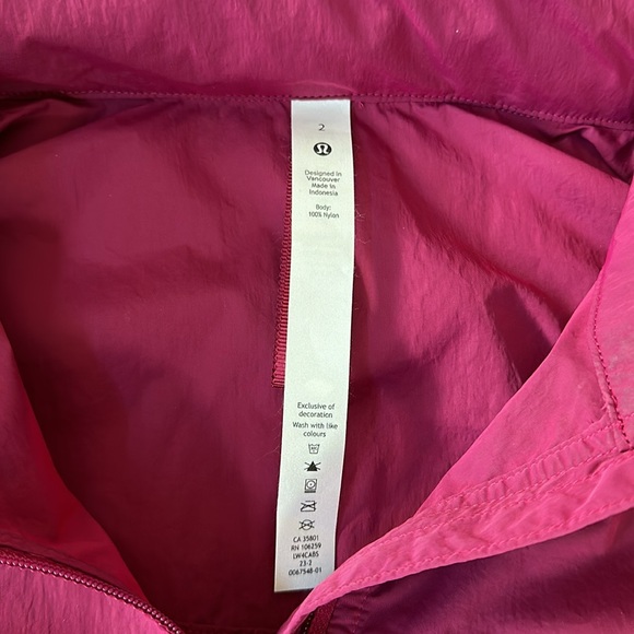 Cinch-Back Half-Zip Hiking Pullover - Picture 5 of 8